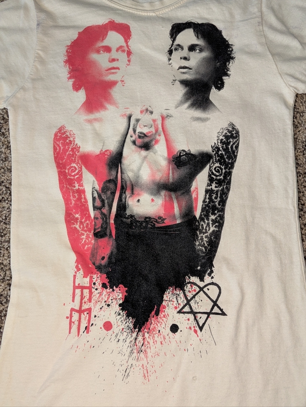 HIM HEARTAGRAM VILLE VALO BAND TEE GIRLY XS - Picture 6 of 12